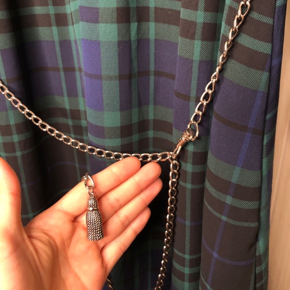 A New Day Long Sleeve Flowly Dress Size Medium Tartan Plaid Pattern Chain Belt - Picture 4 of 10